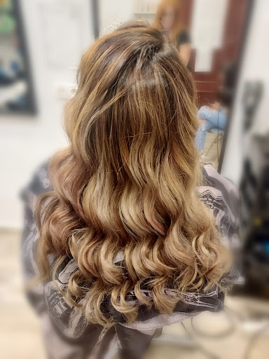 26910 macarena jaramillo peluqueria y estetica 2