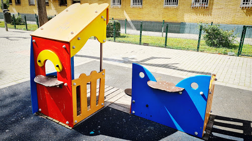 27417 marta del castillo garden 1