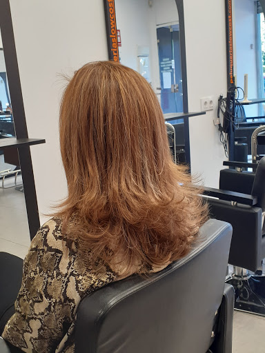 28128 milano cosmetics cardenal bueno monreal 2