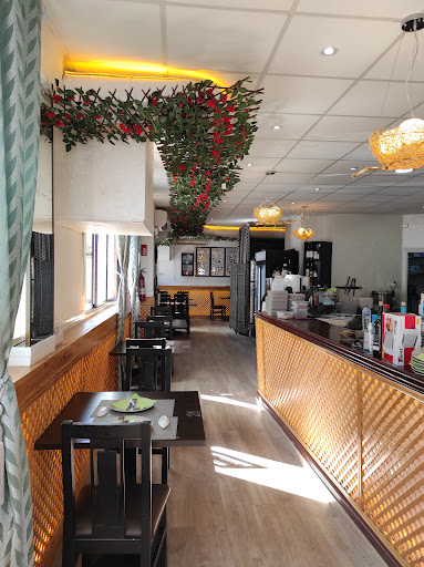 28739 natural sushi sevilla 2