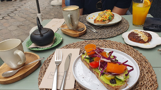 28751 naturalmente real food 8211 restaurante ecologico sevilla