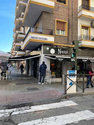 28989 nonina cafeteria 2