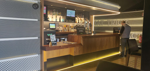 29366 orenes sports bar salon de juego