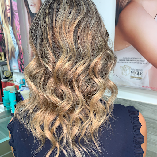 30829 peluqueria estyven 1