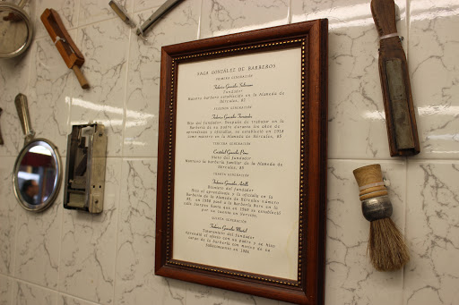 30847 peluqueria fede 2