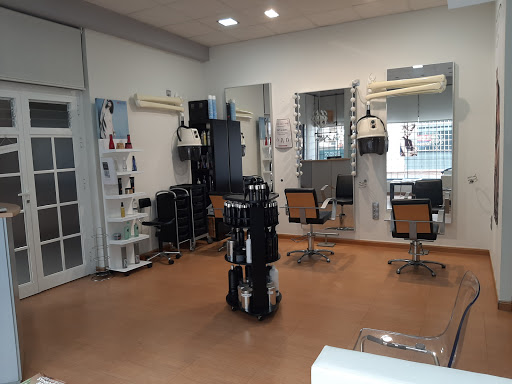 31155 peluqueria raquel de tovar 1