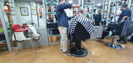 31532 pepe oliver peluqueros 1