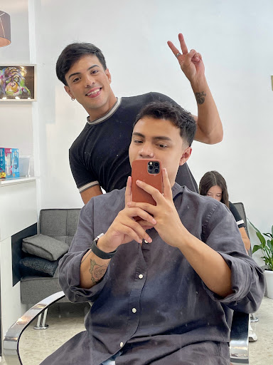 31615 peter valencia 8211 peluqueria unisex 1