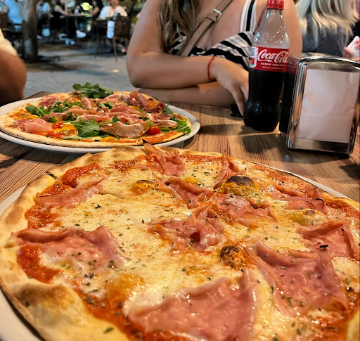 32004 pizzeria torre del oro 1