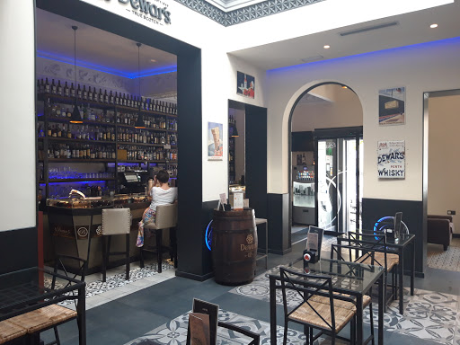 32410 premier cocktail and whisky house 2