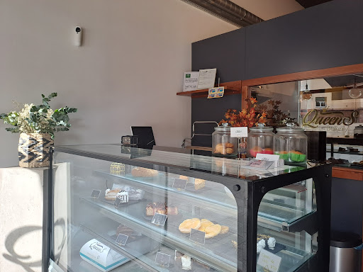 32717 queens bakery sevilla