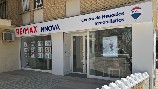 32869 remax innova agencia inmobiliaria en sevilla