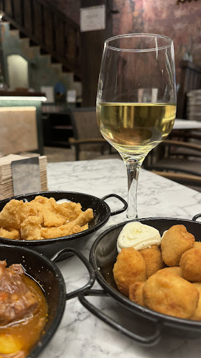 33335 restaurante bar puerta del perdon 1