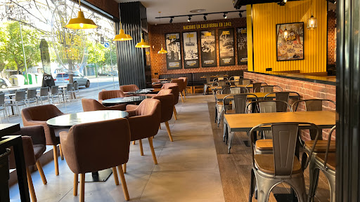 33395 restaurante carls jr. sevilla 2