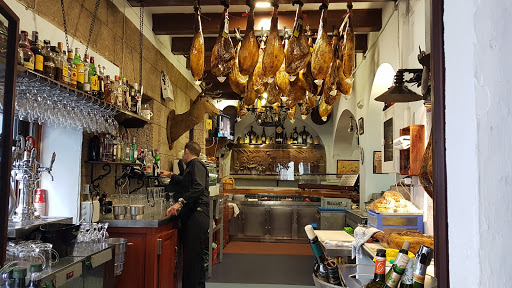 33944 restaurante hosteria del laurel saber y sabor en sevilla