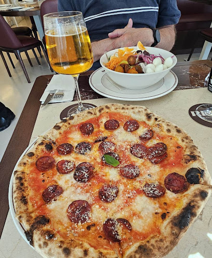 35238 ricca pizzeria