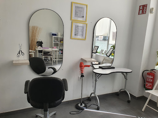 35344 rocio santiago. estetica. peluqueria y unas 1