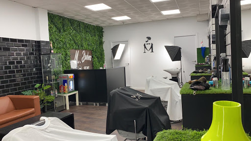 35701 salon m.barbers 1