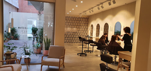 35723 salon store secretos del agua peluqueria y estetica en sevilla