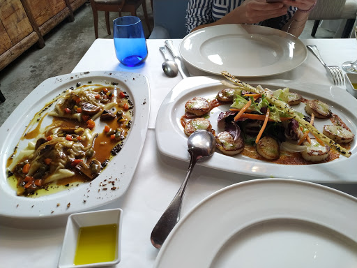 35749 salvador rojo 2