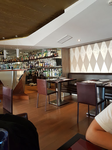 35752 salvador rojo 1