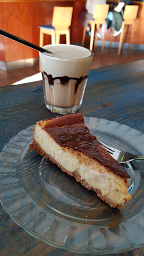 35970 santos sandwiches salads