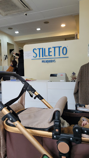36803 stiletto peluqueros 1