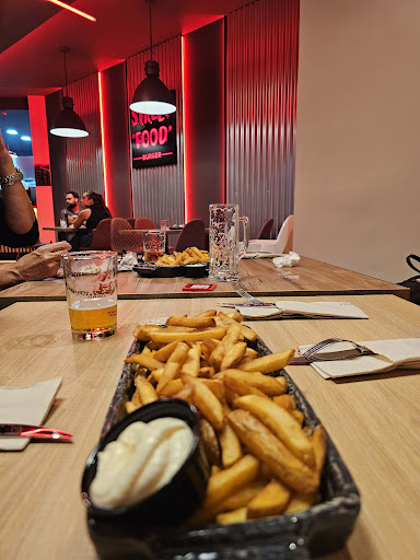 36825 street food burger sevilla este 2