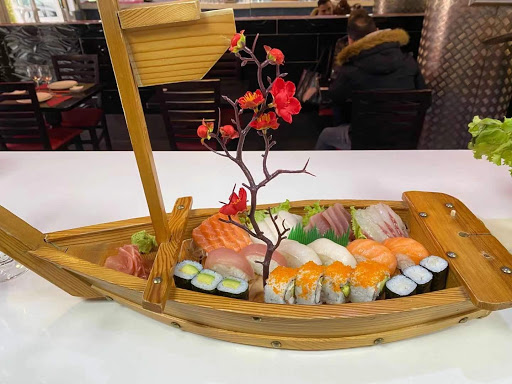 37808 taiyo sushi bar 2