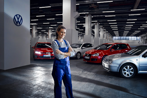 38011 taller volkswagen sevilla