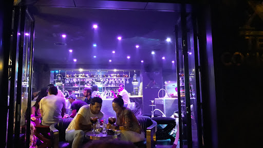 38720 ten cocktail bar 1