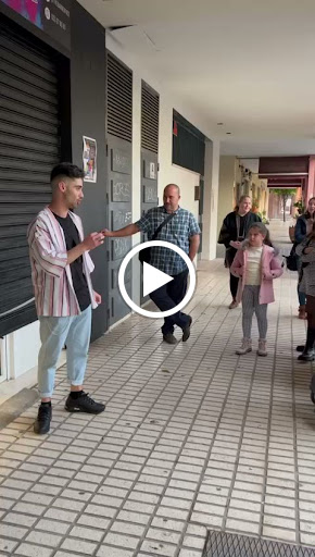 38870 the barber face 1