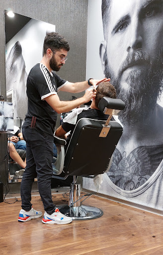 38879 the barber shop by paco lopez 2