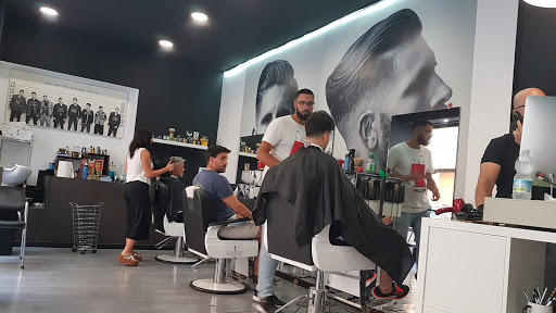 38882 the barber shop by paco lopez