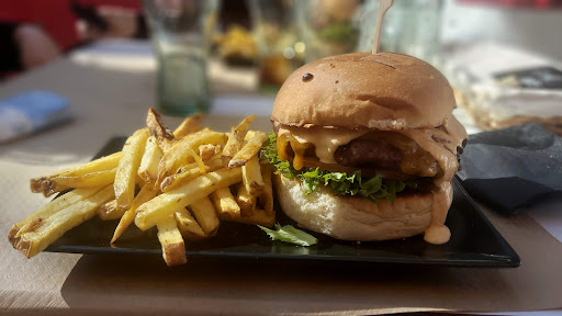 38908 the burger shop