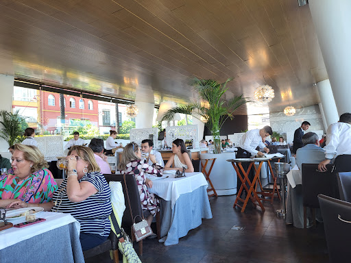 5852 abades triana restaurante