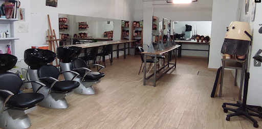 5920 academia de peluqueria y barberia manuel ortega