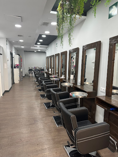 5931 academia quality center de peluqueria y estetica 2
