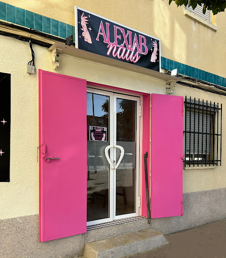 6418 alexia b nails 2