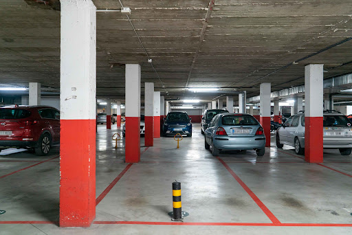 6827 and inmobiliarios