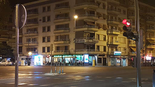 6843 andalusia cafe 2