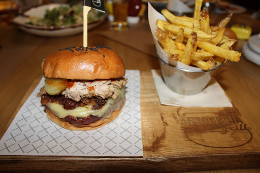 6958 antojeria grill