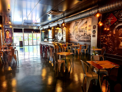 8308 backfire grill restaurante americano sevilla 2